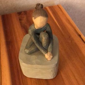 Willow tree figurine